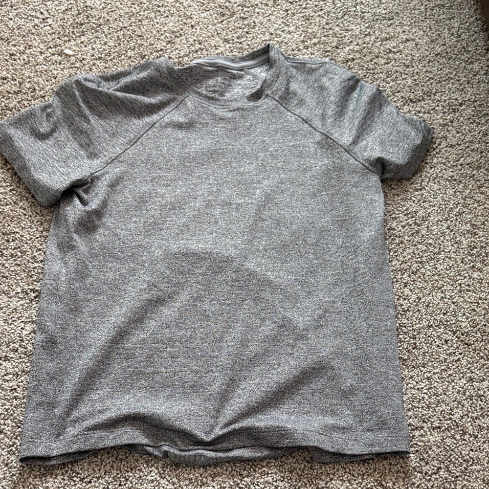 women’s Gray T-Shirt lululemon